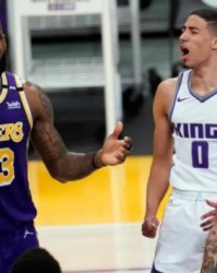 leyu公司-有同款吗？哈利伯顿：曾经很喜欢詹姆斯 所以是科黑