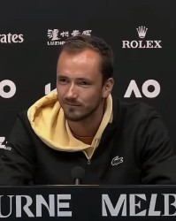 leyu集团-梅德韦杰夫的坚持：我从未考虑过更改国籍